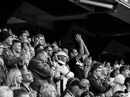 Livraison à la place lors d'un match de foot